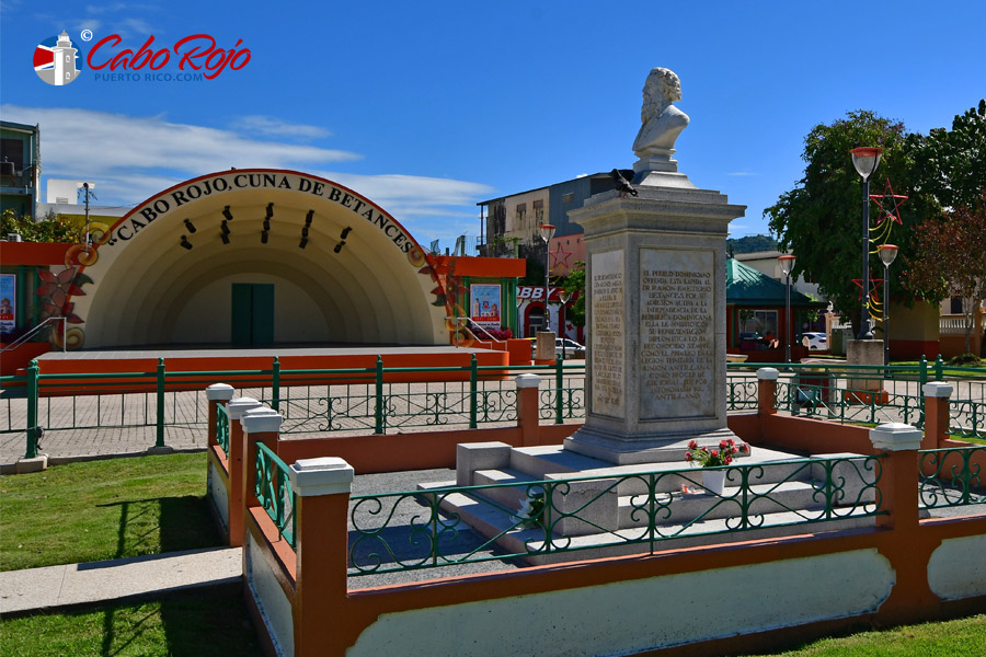 Ramon Emeterio Betances - Monumento en la Plaza de Recreo de Cabo Rojo, Puerto Rico